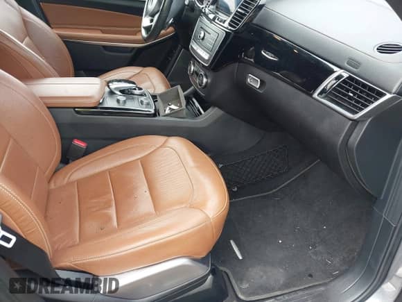 2017 Mercedes-Benz GLS 550 with VIN 4JGDF7DE4HA838922, listed as a IAAI auction lot 42617326 with 86,035 mi miles and . Bid and sale history available at DreamBid. Image 5.