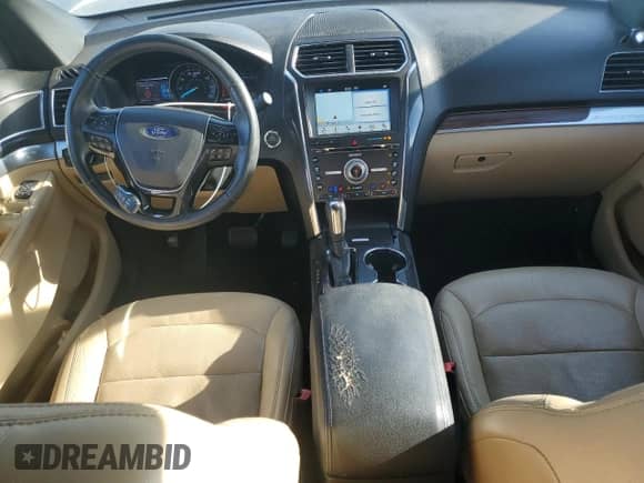 2017 Ford Explorer Limited z VIN 1FM5K7FH6HGE10838, wystawiony jako Copart lot #63212165 z przebiegiem 104 904 mil mil oraz Szkoda całkowita • Salvage title. Historia ofert i sprzedaży dostępna na DreamBid. Obrazek 8.