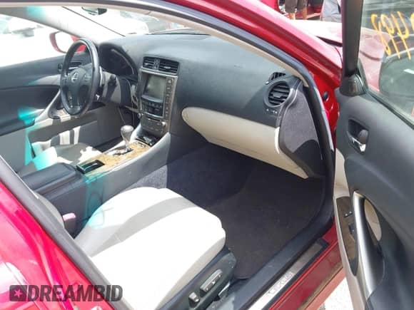 2009 Lexus IS 250 z VIN JTHCK262292030290, wystawiony jako IAAI lot #42990498 z przebiegiem 215 071 mil mil oraz . Historia ofert i sprzedaży dostępna na DreamBid. Obrazek 5.