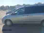 2008 Toyota Sienna CE с VIN 5TDZK23C38S109189, выставлен на аукционе IAAI как лот 43352406 с пробегом 248 908 миль миль и . История ставок и продаж доступна на DreamBid. Изображение 14.