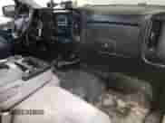 2018 Chevrolet Silverado 1500 LS z VIN 1GCVKNEHXJZ276887, wystawiony jako Copart lot #87271875 z przebiegiem 160 176 mil mil oraz Szkoda całkowita • Salvage title. Historia ofert i sprzedaży dostępna na DreamBid. Obrazek 8.