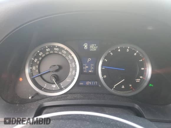 2008 Lexus IS F with VIN JTHBP262585003921, listed as a Copart auction lot 82384074 with 104,117 mi miles and Salvage title. Bid and sale history available at DreamBid. Image 9.