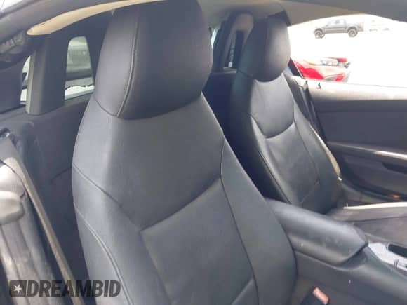 2013 BMW Z4 sDrive28i with VIN WBALL5C54DJ103959, listed as a IAAI auction lot 42371850 with 100,953 mi miles and . Bid and sale history available at DreamBid. Image 8.