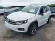 2017 Volkswagen Tiguan Sport с VIN WVGUV7AX3HK029964, выставлен на аукционе IAAI как лот 42038231 с пробегом 47 473 миль миль и . История ставок и продаж доступна на DreamBid. Изображение 2.