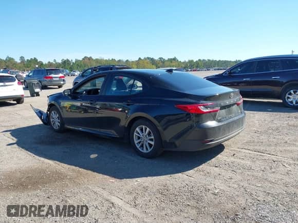 2025 Toyota Camry SE with VIN 4T1DAACK2SU054425, listed as a IAAI auction lot 43540854 with 42,914 mi miles and . Bid and sale history available at DreamBid. Image 3.