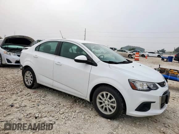 2017 Chevrolet Sonic LT z VIN 1G1JD5SB0H4171851, wystawiony jako Copart lot #67723955 z przebiegiem 77 441 mil mil oraz Szkoda całkowita • Salvage title. Historia ofert i sprzedaży dostępna na DreamBid. Obrazek 4.