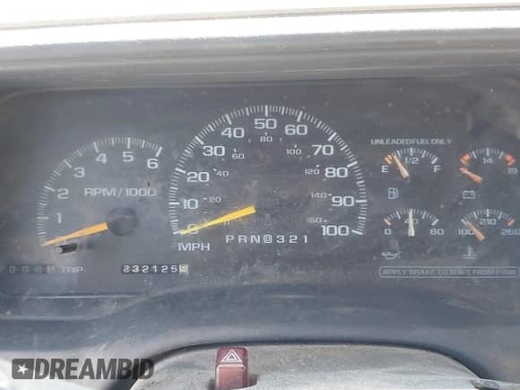 1999 Chevrolet Suburban with VIN 1GNFK16R0XJ560144, listed as a IAAI auction lot 43267797 with 232,125 mi miles and . Bid and sale history available at DreamBid. Image 7.