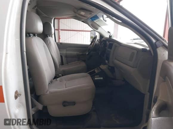 2005 Dodge 2500 SLT with VIN 3D7KR26D05G857075, listed as a IAAI auction lot 41780448 with 381,865 mi miles and . Bid and sale history available at DreamBid. Image 5.