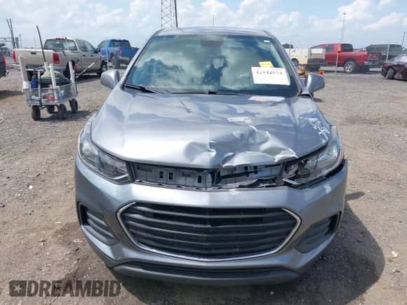 2020 Chevrolet Trax LS z VIN 3GNCJKSB3LL211700, wystawiony jako IAAI lot #42544554 z przebiegiem 71 663 mil mil oraz . Historia ofert i sprzedaży dostępna na DreamBid. Obrazek 13.