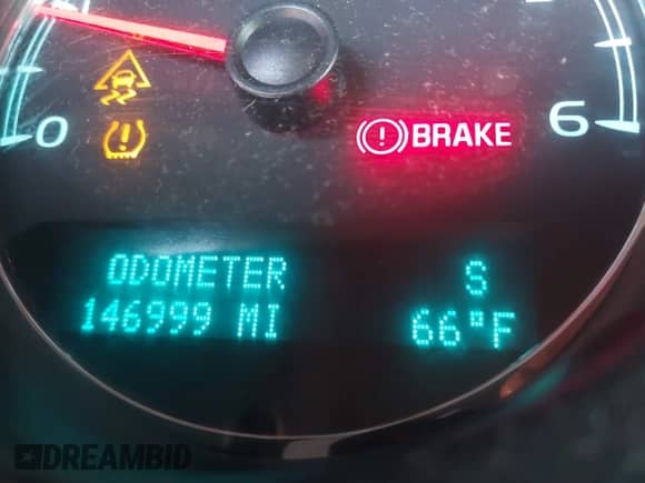 2009 Chevrolet Suburban LTZ z VIN 1GNFK36359R219818, wystawiony jako IAAI lot #42120323 z przebiegiem 146 999 mil mil oraz . Historia ofert i sprzedaży dostępna na DreamBid. Obrazek 15.