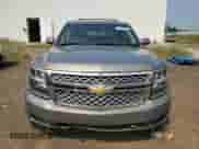 2018 Chevrolet Tahoe LT z VIN 1GNSKBKC8JR348459, wystawiony jako Copart lot #67358825 z przebiegiem 118 950 mil mil oraz Szkoda całkowita • Salvage title. Historia ofert i sprzedaży dostępna na DreamBid. Obrazek 5.