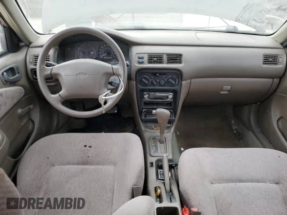 1999 Chevrolet Prizm с VIN 1Y1SK5282XZ423621, выставлен на аукционе Copart как лот 41770285 с пробегом 176 378 миль миль и Списание • Salvage title. История ставок и продаж доступна на DreamBid. Изображение 8.