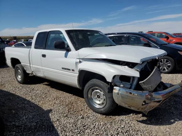 2001 Dodge 1500 с VIN 3B7HC13Y51G773688, выставлен на аукционе Copart как лот 72049464 с пробегом Не указан миль и Списание • Salvage title. История ставок и продаж доступна на DreamBid. Изображение 4.