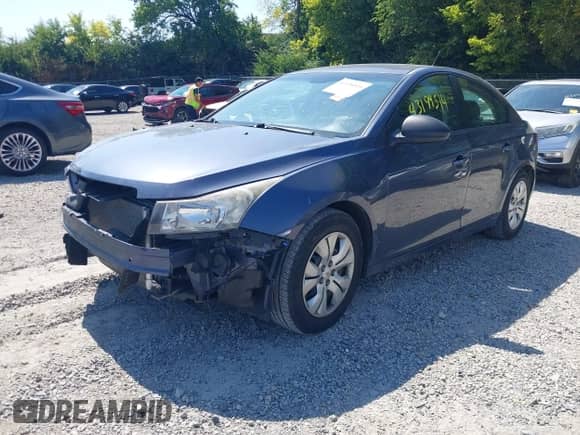 2014 Chevrolet Cruze LS с VIN 1G1PA5SH1EZ233176, выставлен на аукционе IAAI как лот 43194514 с пробегом 149 332 миль миль и . История ставок и продаж доступна на DreamBid. Изображение 2.