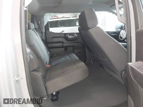 2024 Chevrolet Silverado 1500 Custom Trail Boss с VIN 3GCUDCEDXRG355740, выставлен на аукционе IAAI как лот 42147056 с пробегом 12 987 миль миль и . История ставок и продаж доступна на DreamBid. Изображение 8.