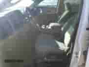 2019 Ram 1500 Tradesman z VIN 1C6RR7KM7KS750354, wystawiony jako Copart lot #86070945 z przebiegiem 75 197 mil mil oraz Czysty tytuł • Clean title. Historia ofert i sprzedaży dostępna na DreamBid. Obrazek 7.