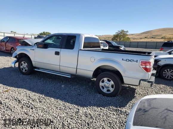 2013 Ford F-150 STX с VIN 1FTFX1EFXDFB99764, выставлен на аукционе Copart как лот 81760065 с пробегом Не указан миль и Списание • Salvage title. История ставок и продаж доступна на DreamBid. Изображение 2.