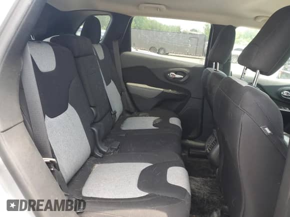 2014 Jeep Cherokee Latitude with VIN 1C4PJMCB3EW128172, listed as a Copart auction lot 86117145 with 95,065 mi miles and Non repairable. Bid and sale history available at DreamBid. Image 11.