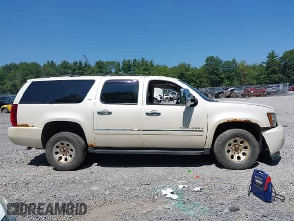 2011 Chevrolet Suburban LTZ с VIN 1GNSKKE36BR396202, выставлен на аукционе IAAI как лот 42928057 с пробегом 172 568 миль миль и . История ставок и продаж доступна на DreamBid. Изображение 13.