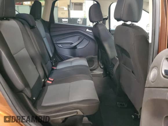2017 Ford Escape SE с VIN 1FMCU9GD9HUB54897, выставлен на аукционе Copart как лот 86097385 с пробегом 191 245 миль миль и Списание • Salvage title. История ставок и продаж доступна на DreamBid. Изображение 11.