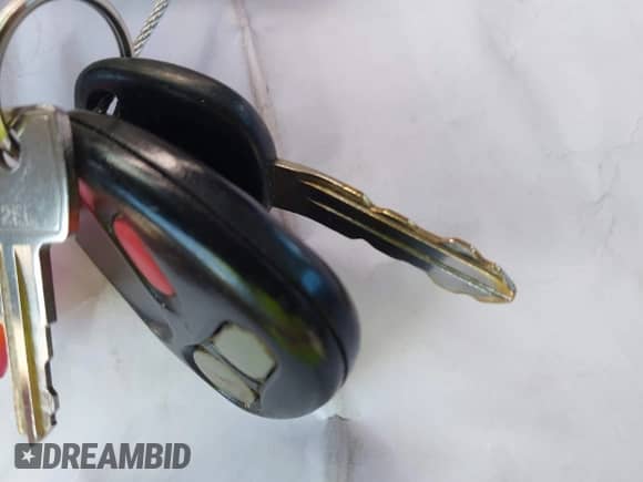 2000 Chevrolet Silverado 1500 with VIN 1GCEC14VXYE374932, listed as a IAAI auction lot 41981576 with Not provided miles and . Bid and sale history available at DreamBid. Image 11.