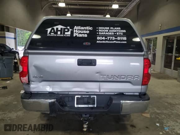 2019 Toyota Tundra SR с VIN 5TFUM5F1XKX081988, выставлен на аукционе Copart как лот 54347595 с пробегом 169 466 миль миль и Списание • Salvage title. История ставок и продаж доступна на DreamBid. Изображение 6.