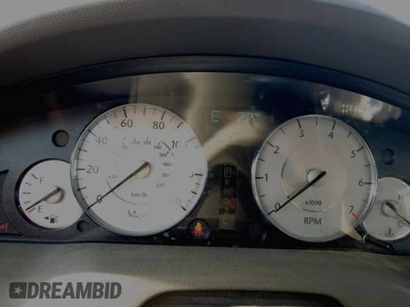 2008 Chrysler 300 Limited z VIN 2C3KA33G78H149209, wystawiony jako Copart lot #66658525 z przebiegiem 136 727 mil mil oraz Nie do naprawy • Non repairable. Historia ofert i sprzedaży dostępna na DreamBid. Obrazek 9.