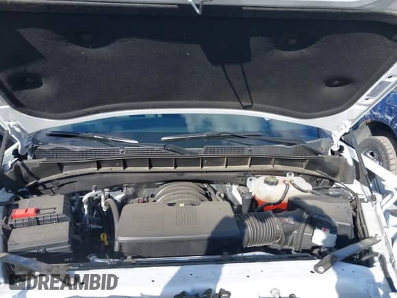 2025 GMC Sierra 1500 SLT z VIN 1GTUUDED4SZ265527, wystawiony jako IAAI lot #43580525 z przebiegiem 8 522 mil mil oraz . Historia ofert i sprzedaży dostępna na DreamBid. Obrazek 10.