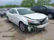 2013 Acura TL z VIN 19UUA8F28DA017359, wystawiony jako IAAI lot #42374246 z przebiegiem 188 548 mil mil oraz . Historia ofert i sprzedaży dostępna na DreamBid. Obrazek 1.