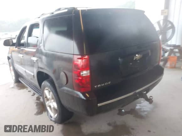 2010 Chevrolet Tahoe LTZ с VIN 1GNUCCE06AR167759, выставлен на аукционе IAAI как лот 42887715 с пробегом Не указан миль и . История ставок и продаж доступна на DreamBid. Изображение 3.