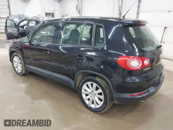 2009 Volkswagen Tiguan S с VIN WVGAV75N29W005001, выставлен на аукционе IAAI как лот 42049456 с пробегом 132 877 миль миль и . История ставок и продаж доступна на DreamBid. Изображение 3.