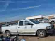 2003 Dodge 2500 ST z VIN 3D7KA28C43G733285, wystawiony jako IAAI lot #41762538 z przebiegiem 258 177 mil mil oraz . Historia ofert i sprzedaży dostępna na DreamBid. Obrazek 14.