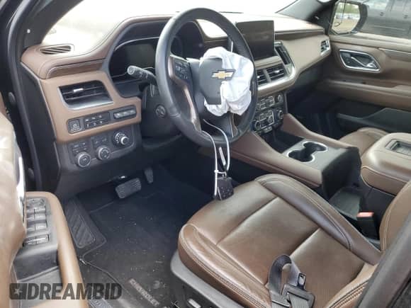 2023 Chevrolet Tahoe High Country с VIN 1GNSKTKL0PR322033, выставлен на аукционе Copart как лот 55501225 с пробегом Не указан миль и Списание • Salvage title. История ставок и продаж доступна на DreamBid. Изображение 8.