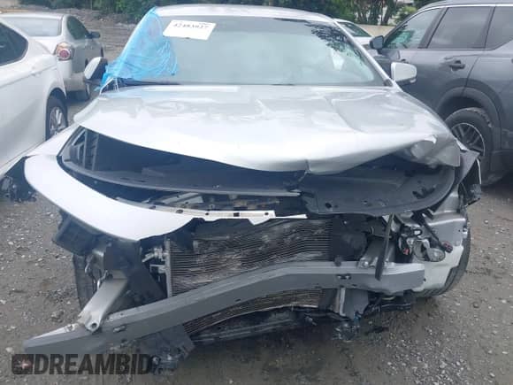 2020 Chevrolet Impala LT z VIN 1G11Z5S37LU102545, wystawiony jako IAAI lot #42483927 z przebiegiem Nie podano mil oraz . Historia ofert i sprzedaży dostępna na DreamBid. Obrazek 6.