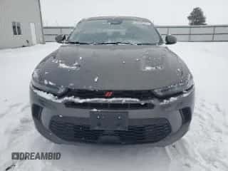 2024 Dodge Hornet R/T z VIN ZACPDFCW8R3A28956, wystawiony jako Copart lot #45553595 z przebiegiem 20 846 mil mil oraz Czysty tytuł • Clean title. Historia ofert i sprzedaży dostępna na DreamBid. Obrazek 5.