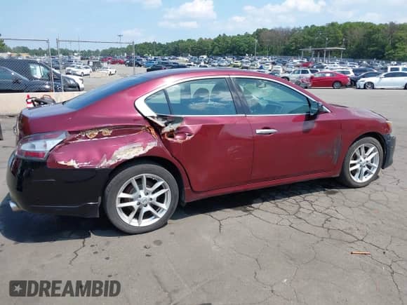 2013 Nissan Maxima SV z VIN 1N4AA5AP3DC834462, wystawiony jako IAAI lot #42783351 z przebiegiem 187 671 mil mil oraz . Historia ofert i sprzedaży dostępna na DreamBid. Obrazek 6.