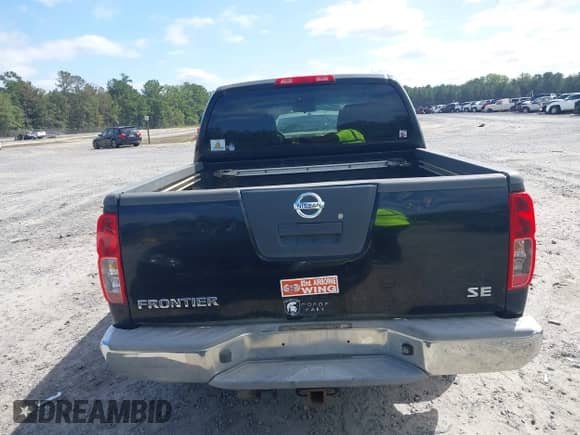 2008 Nissan Frontier SE z VIN 1N6AD07U48C450078, wystawiony jako IAAI lot #43359062 z przebiegiem 286 234 mil mil oraz . Historia ofert i sprzedaży dostępna na DreamBid. Obrazek 16.