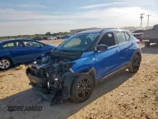 2023 Nissan Kicks SR with VIN 3N1CP5DV8PL531961, listed as a Copart auction lot 70332405 with 18,067 mi miles and Salvage title. Bid and sale history available at DreamBid. Image 1.