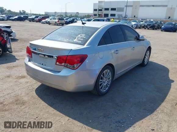 2012 Chevrolet Cruze ECO z VIN 1G1PJ5SC0C7266333, wystawiony jako IAAI lot #42906370 z przebiegiem 158 115 mil mil oraz . Historia ofert i sprzedaży dostępna na DreamBid. Obrazek 4.