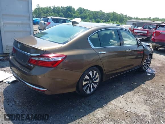 2017 Honda Accord with VIN JHMCR6F33HC005340, listed as a IAAI auction lot 42676075 with Not provided miles and . Bid and sale history available at DreamBid. Image 4.