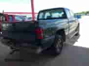 1996 Dodge 1500 z VIN 3B7HF13Z0TG136405, wystawiony jako IAAI lot #42284271 z przebiegiem 226 998 mil mil oraz . Historia ofert i sprzedaży dostępna na DreamBid. Obrazek 4.