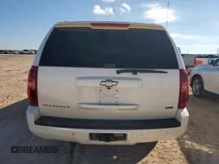 2008 Chevrolet Suburban LTZ с VIN 1GNFC16078R216781, выставлен на аукционе Copart как лот 86994915 с пробегом Не указан миль и Чистый • Clean title. История ставок и продаж доступна на DreamBid. Изображение 6.