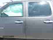 2010 Chevrolet Silverado 1500 LT z VIN 3GCRKSE30AG102962, wystawiony jako IAAI lot #42989727 z przebiegiem 232 236 mil mil oraz . Historia ofert i sprzedaży dostępna na DreamBid. Obrazek 14.