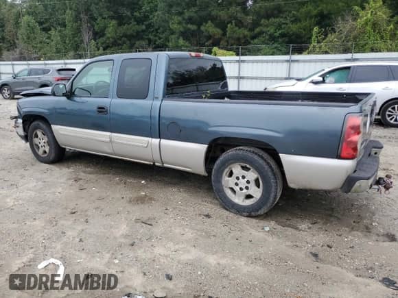2006 Chevrolet Silverado 1500 Work Truck with VIN 1GCEC19V96Z252724, listed as a Copart auction lot 81131775 with 178,536 mi miles and Salvage title. Bid and sale history available at DreamBid. Image 2.
