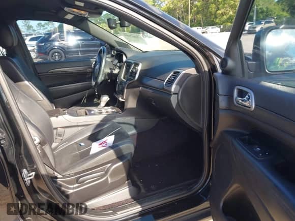 2018 Jeep Grand Cherokee Altitude с VIN 1C4RJEAG4JC408000, выставлен на аукционе IAAI как лот 43007681 с пробегом 73 437 миль миль и . История ставок и продаж доступна на DreamBid. Изображение 5.