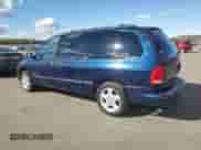 2000 Dodge Caravan SE with VIN 1B4GP44R3YB761354, listed as a Copart auction lot 89550805 with 89,858 mi miles and Clean title. Bid and sale history available at DreamBid. Image 2.