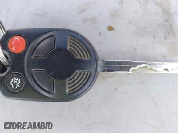 2014 Ford Escape SE with VIN 1FMCU0GX1EUB01726, listed as a IAAI auction lot 43383368 with 127,817 mi miles and . Bid and sale history available at DreamBid. Image 11.