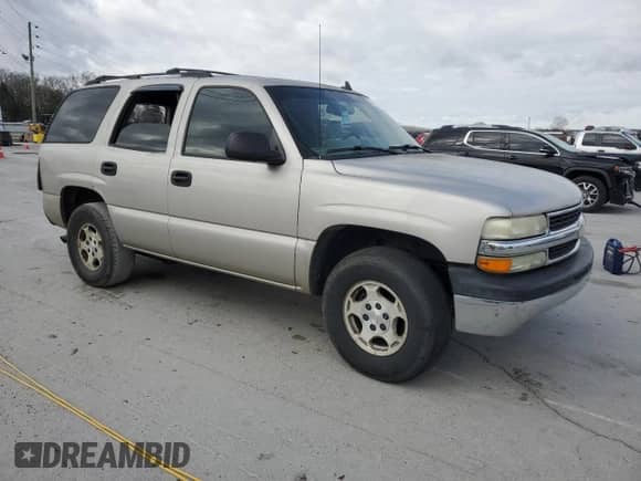 2006 Chevrolet Tahoe LS z VIN 1GNEC13V76R164948, wystawiony jako Copart lot #49769345 z przebiegiem 307 261 mil mil oraz Czysty tytuł • Clean title. Historia ofert i sprzedaży dostępna na DreamBid. Obrazek 4.