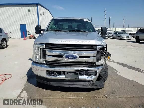 2017 Ford F-250 Lariat с VIN 1FT7W2BT7HED84809, выставлен на аукционе Copart как лот 87221375 с пробегом 116 381 миль миль и Списание • Salvage title. История ставок и продаж доступна на DreamBid. Изображение 13.