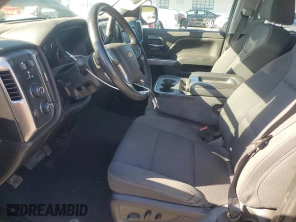 2019 Chevrolet Silverado 1500 LT z VIN 2GCVKPEC3K1122953, wystawiony jako Copart lot #84923455 z przebiegiem 122 180 mil mil oraz Szkoda całkowita • Salvage title. Historia ofert i sprzedaży dostępna na DreamBid. Obrazek 7.
